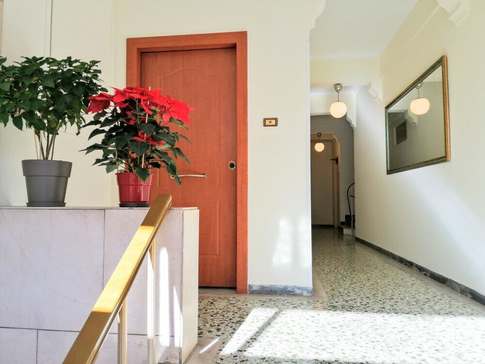 Фото Luxurious minimal apartment in Acropolis