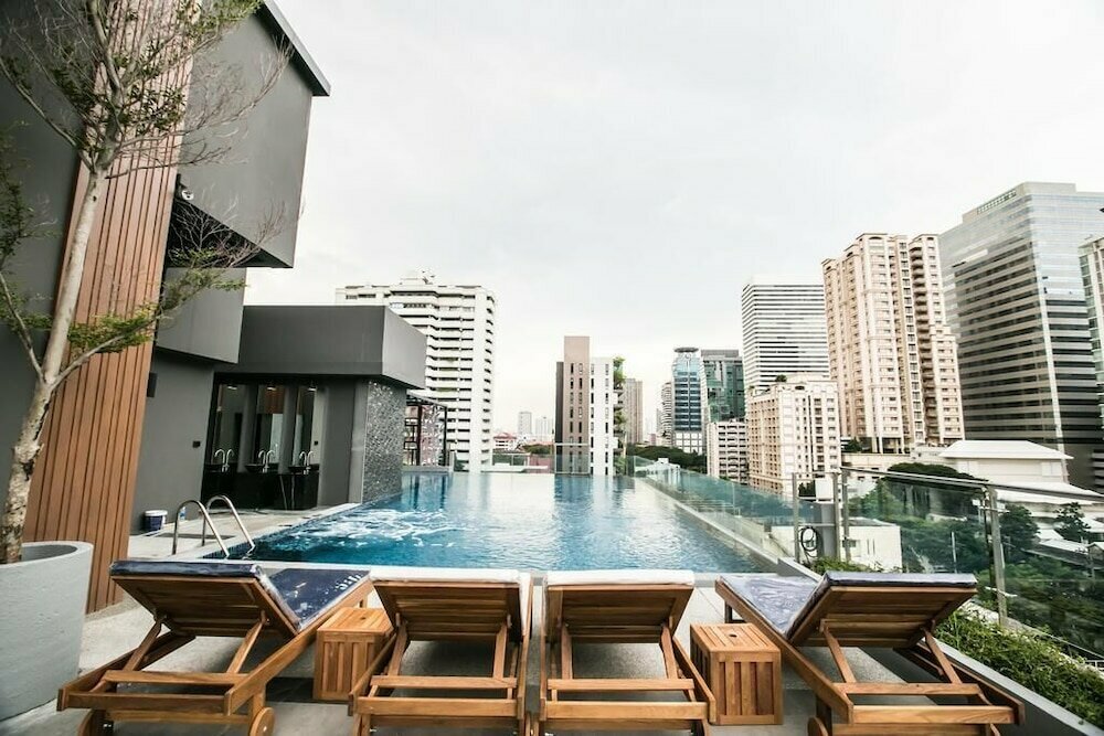 Hotel Wealth Lodge Asoke by Favstay, Bangkok, photo