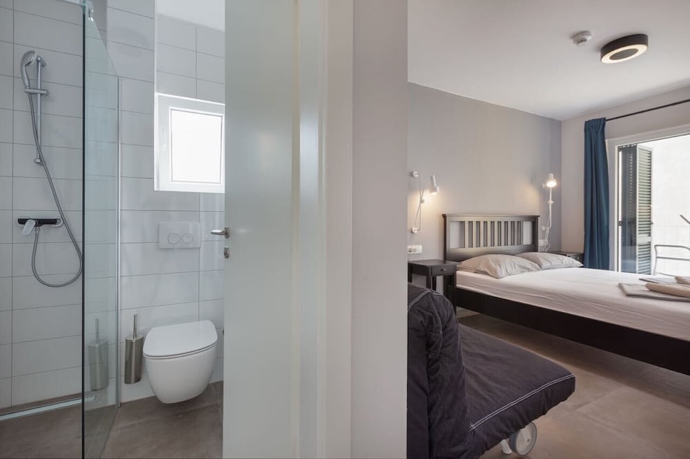 Фото Hostel Makarska