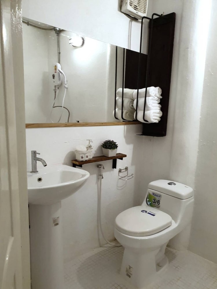 Фото Uncle Hostel