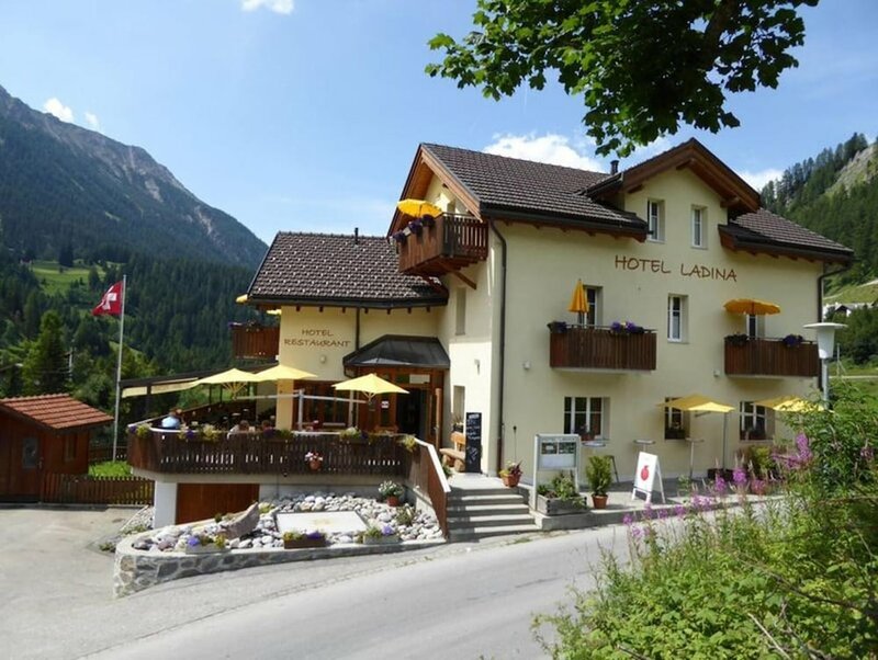 Гостиница Hotel Ladina