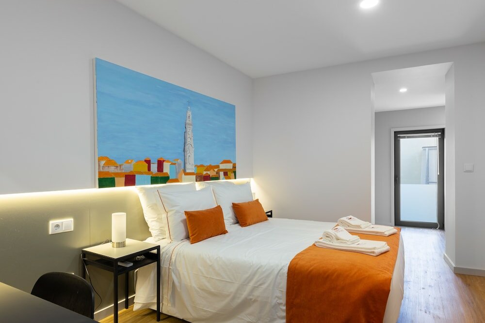 Фото Serra do Pilar Porto Suites