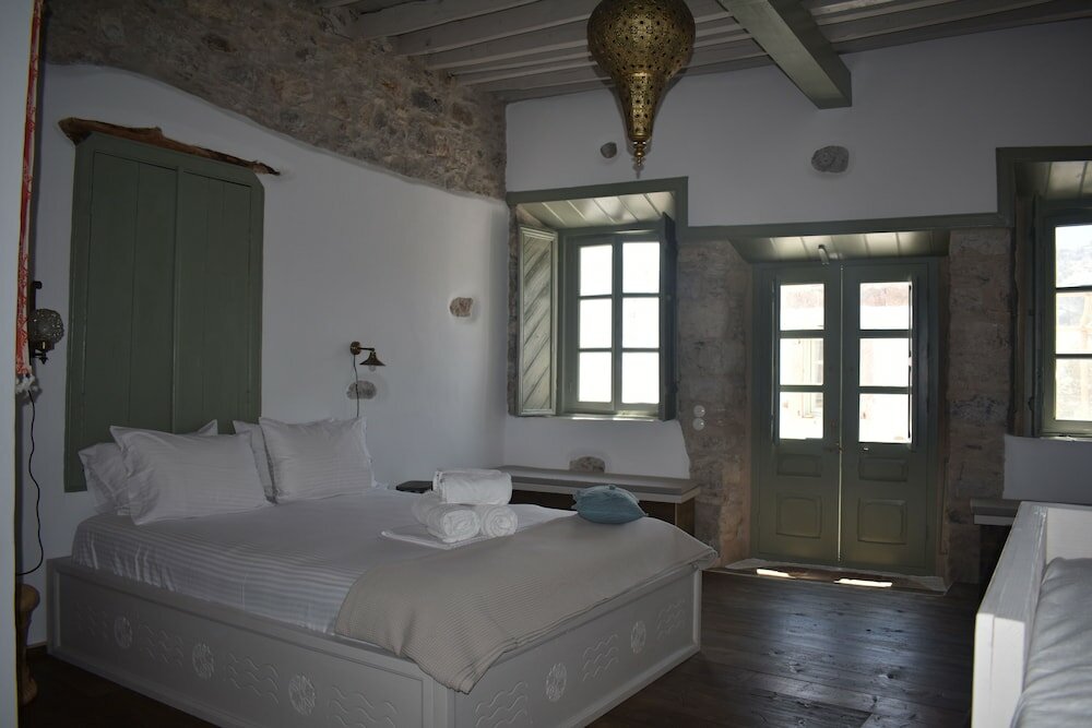 Фото Latmos 1860