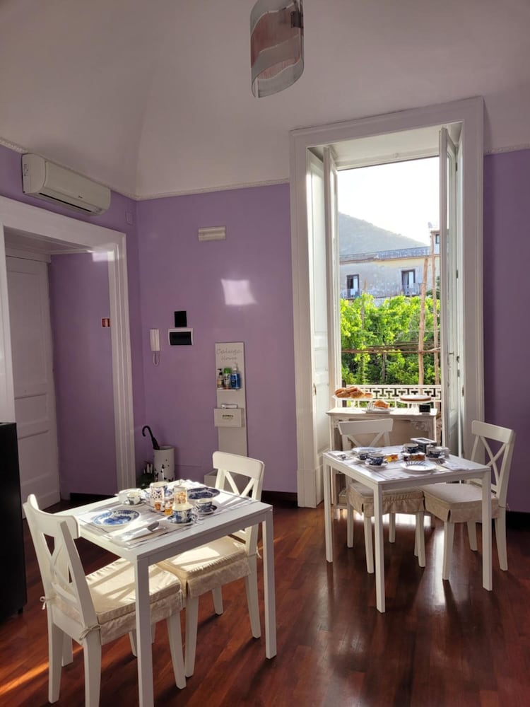 Фото Caluga House