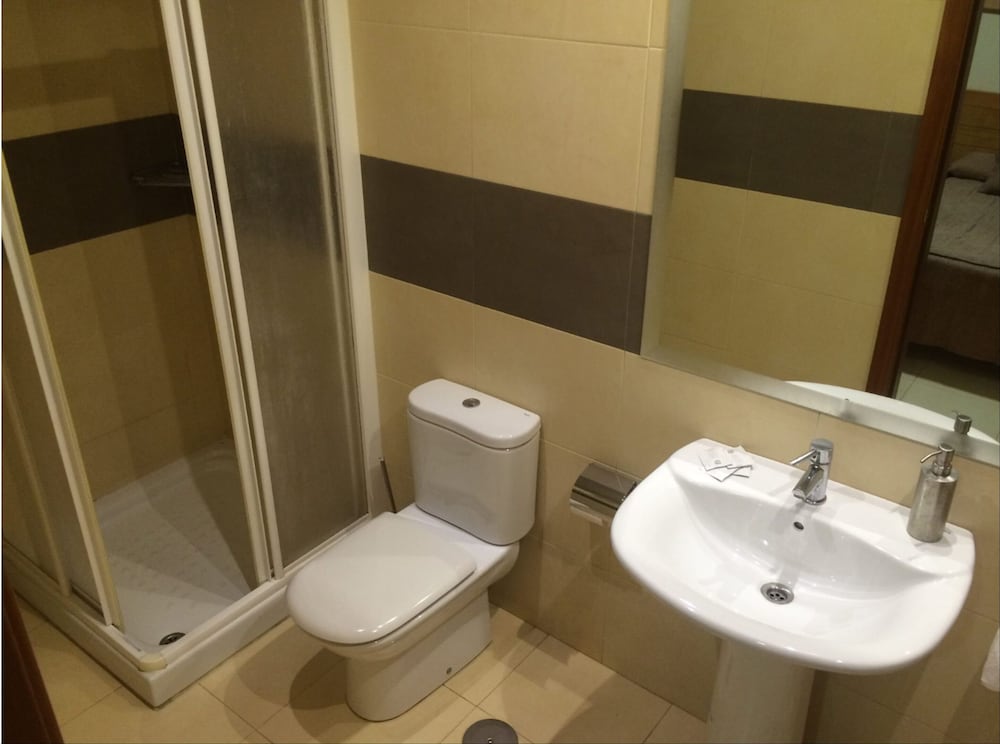 Фото Hostal Aeropuerto