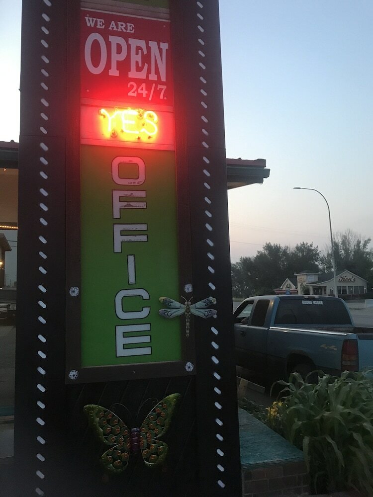 Фото Ranchland Inn