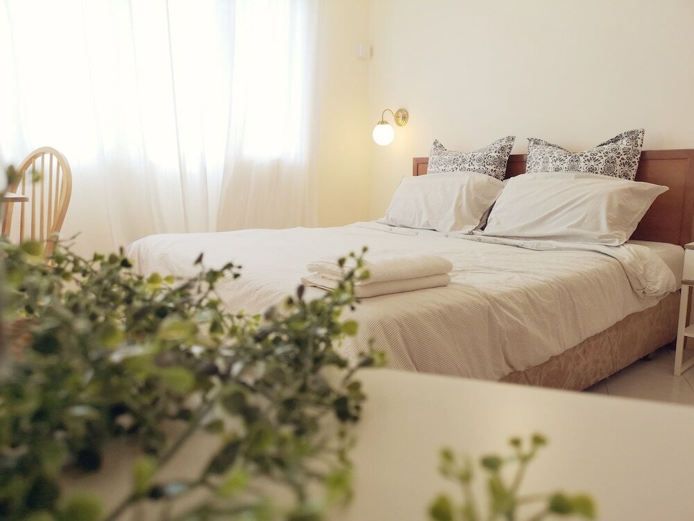 Фото Aurora Court