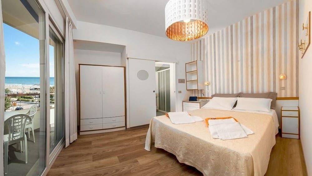 Фото Hotel Albatros