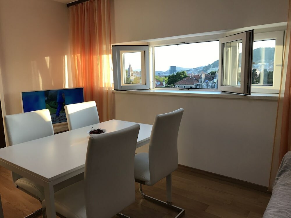 Фото Apartments Istarska - Adults Only