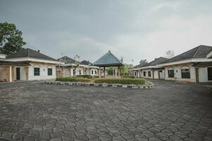 Гостиница RedDoorz Premium @ Jalan Pal 10 Jambi