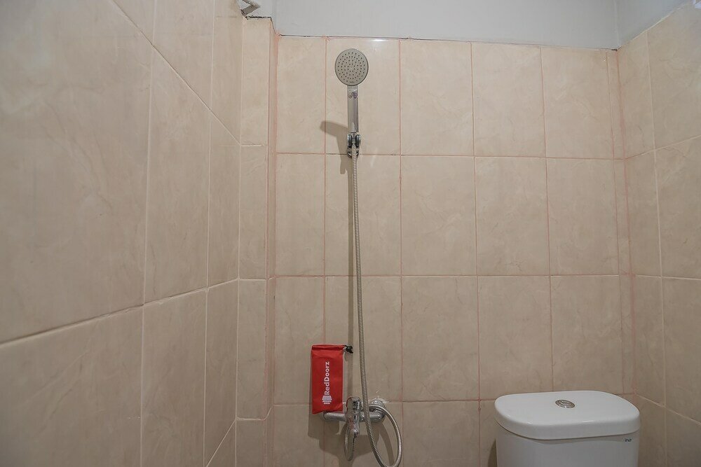 Фото RedDoorz @ Kiaracondong