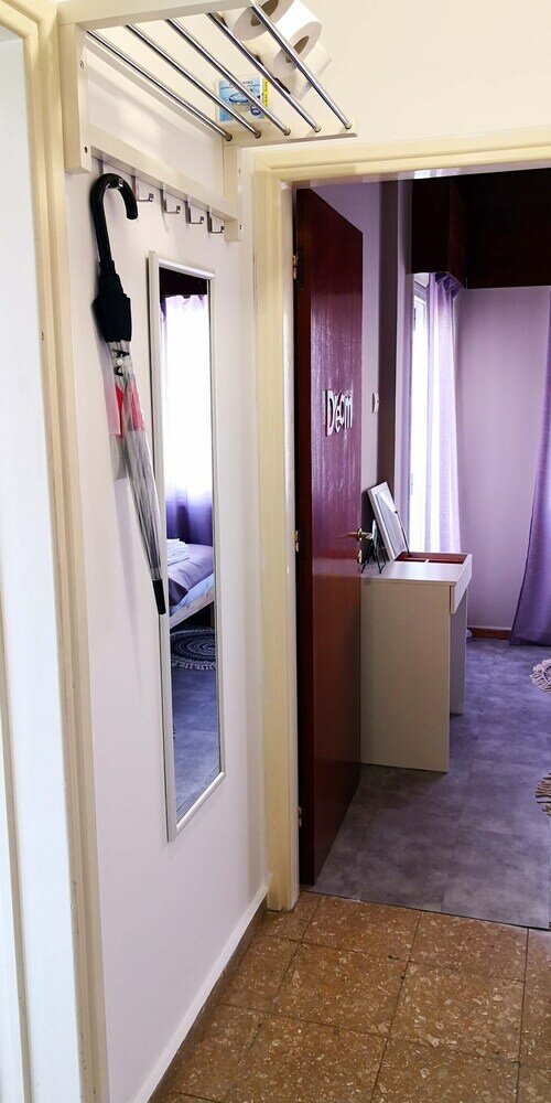 Фото Youthfull Escape in Nicosia