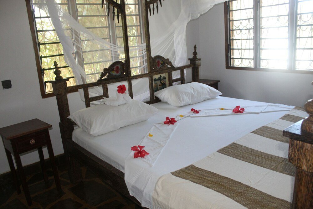 Фото Makini House