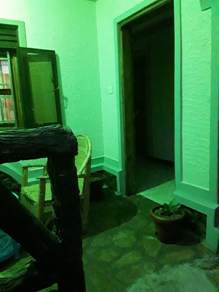 Фото Mbara Safari Lodge and Resort