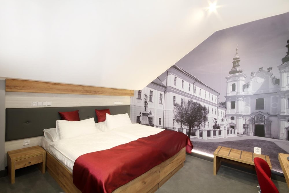 Фото Hotel Strážnice