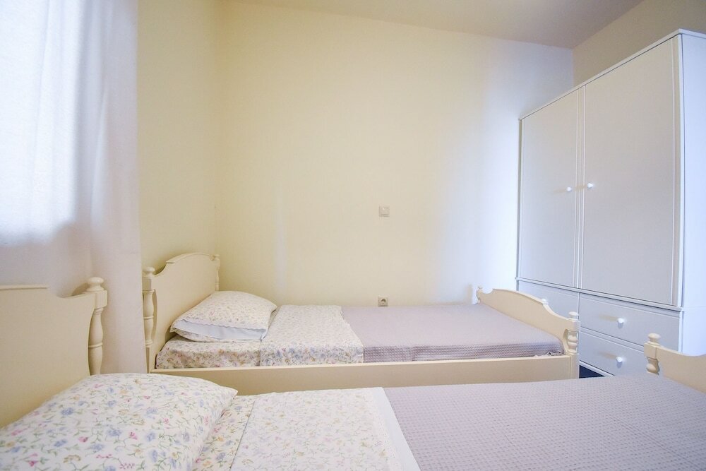 Фото Areos Galaxy Apartments With Beach View