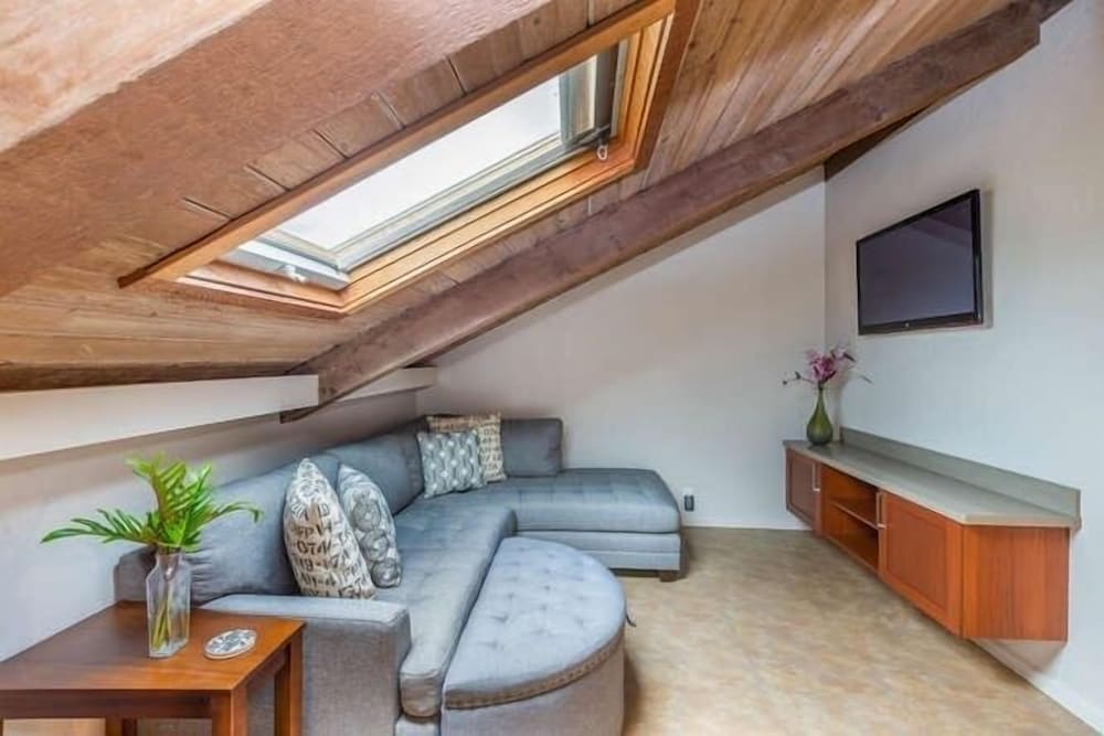 Фото Coral Hale 5 Bedroom Home by Redawning