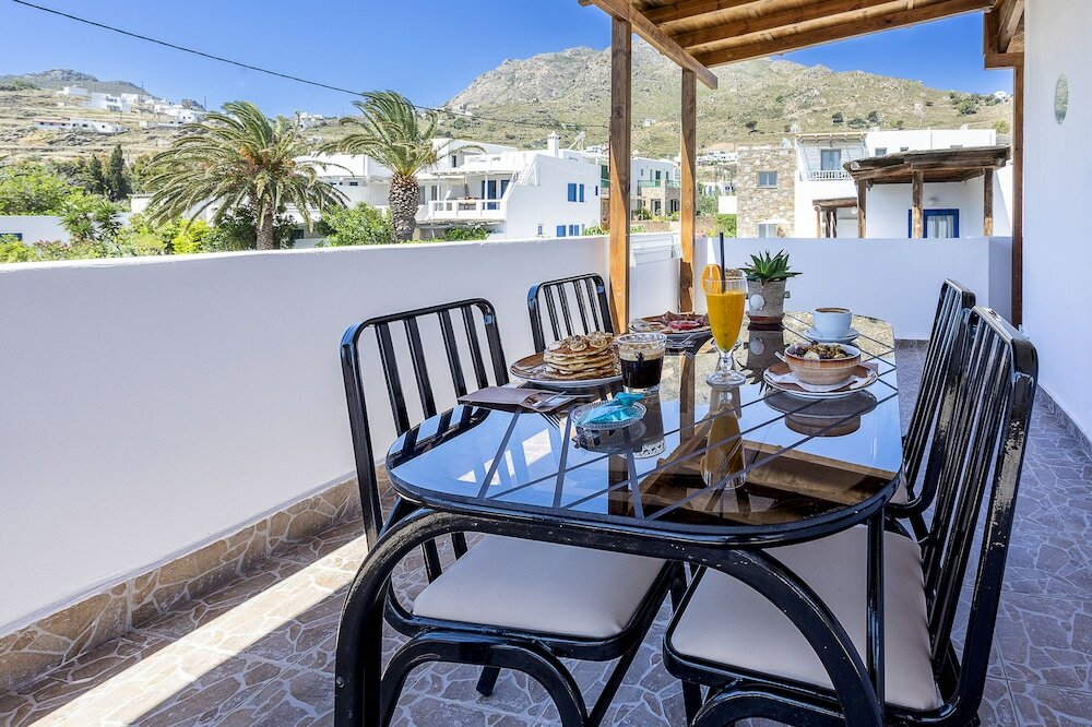 Фото Vassilia on the beach Serifos