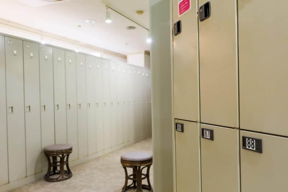 Фото Capsule and Sauna Narimasu - Caters to Men