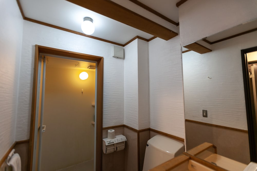 Фото Niseko Ski Lodge