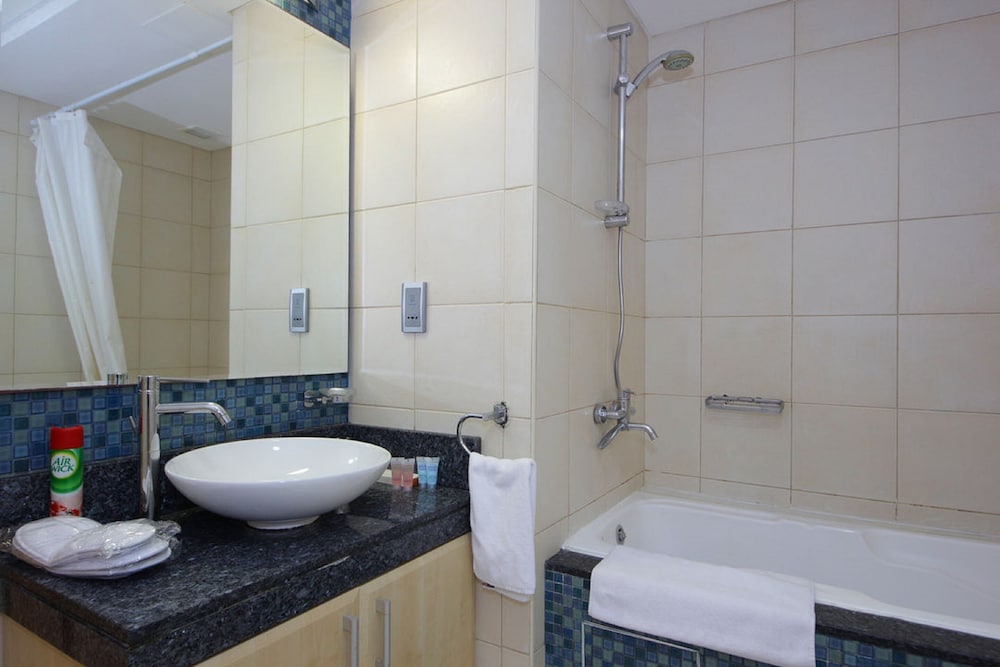 Фото Private Beach Shoreline Luxurious Apartment