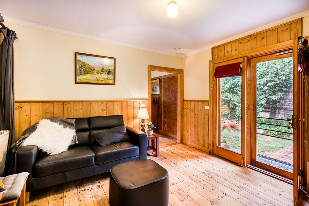 Фото Avalon House