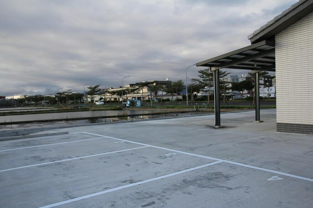 Фото Howj Hostel