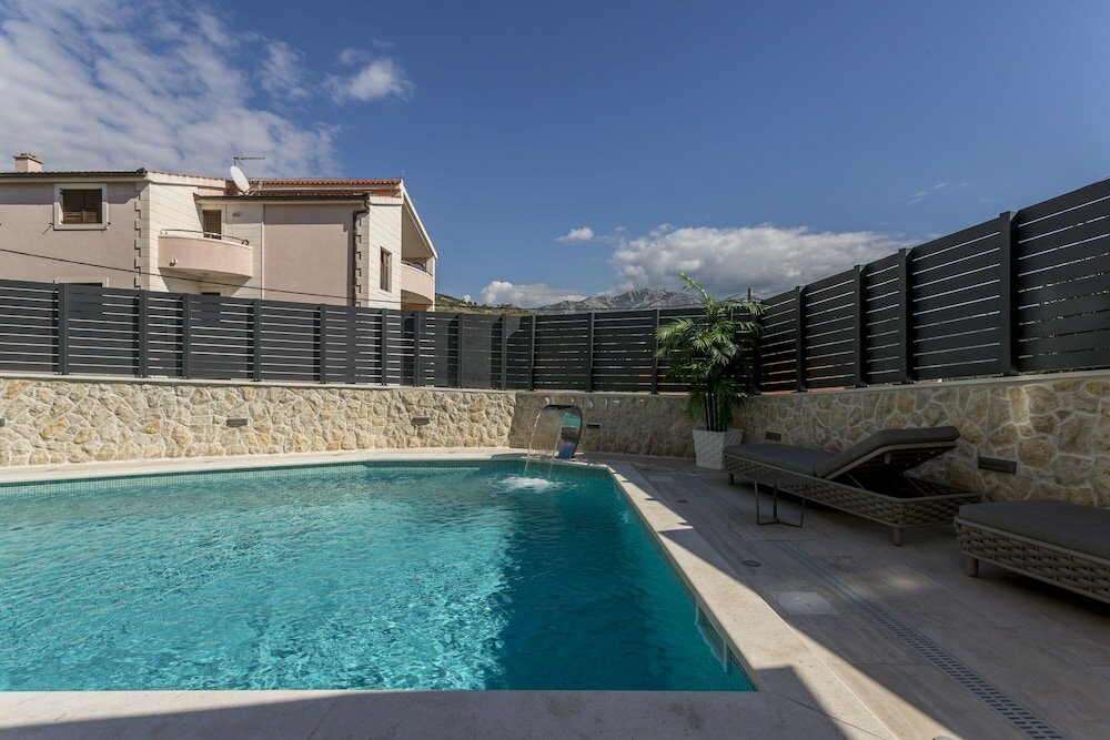 Фото Luxury Suites