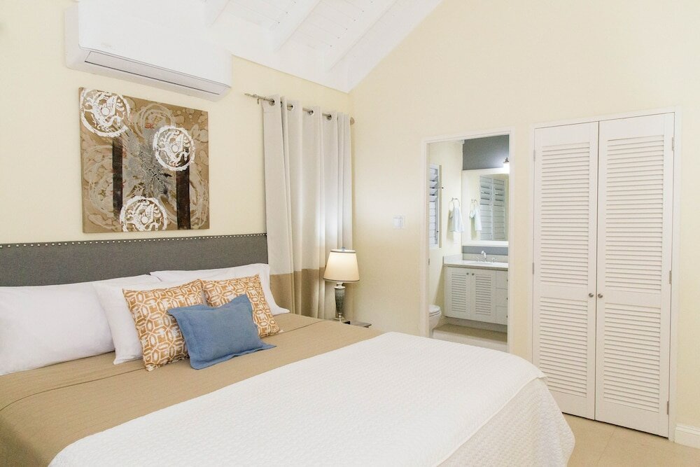 Фото Richmond Villa Rental Management