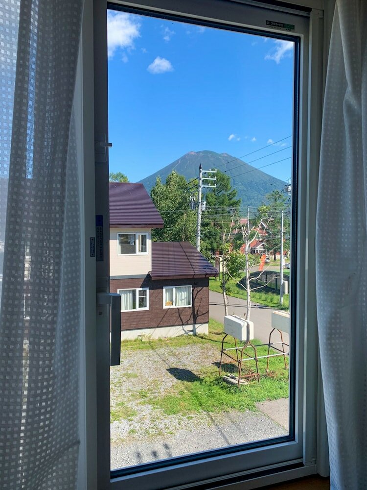 Фото Trailside Apartments & Chalet