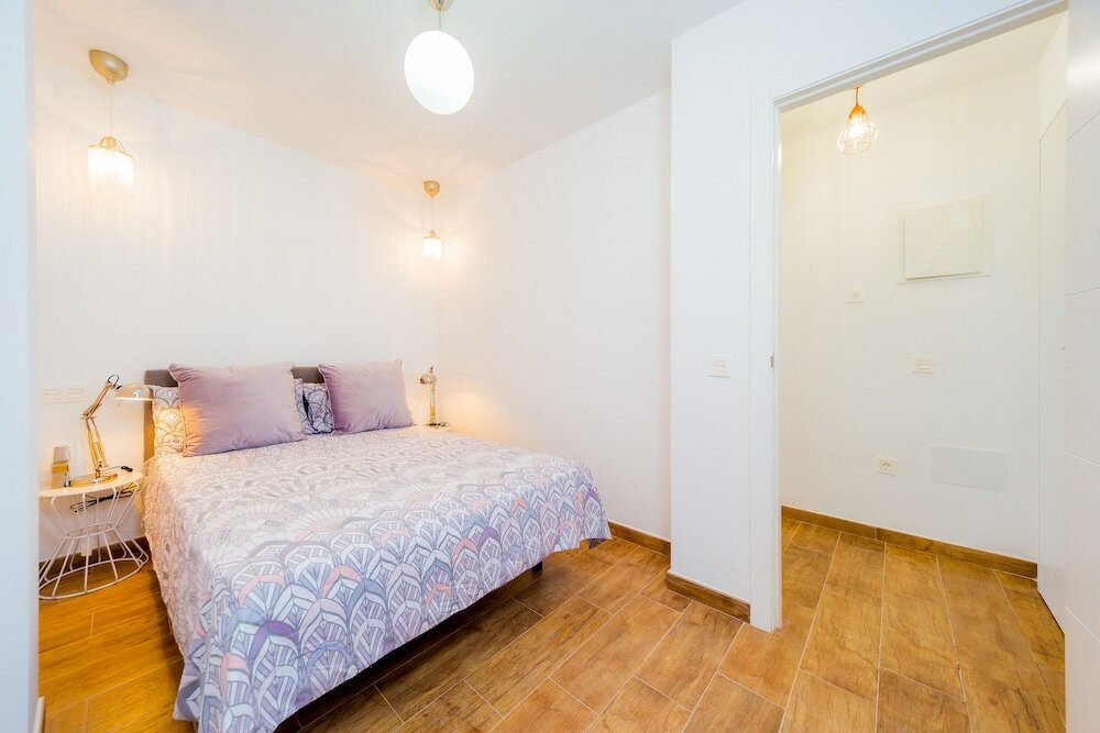 Фото Apartamentos El Abuelo