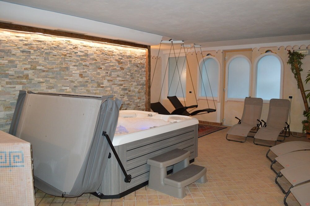 Фото Hotel Föhrenhof