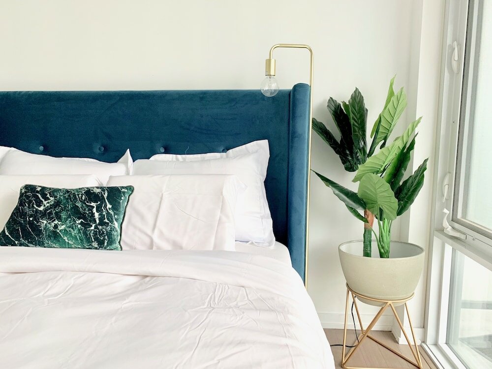 Фото Luxury 2Bed 2Bath Corner Condo