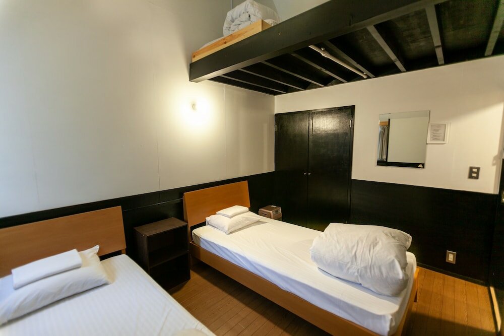 Фото Niseko Ski Lodge