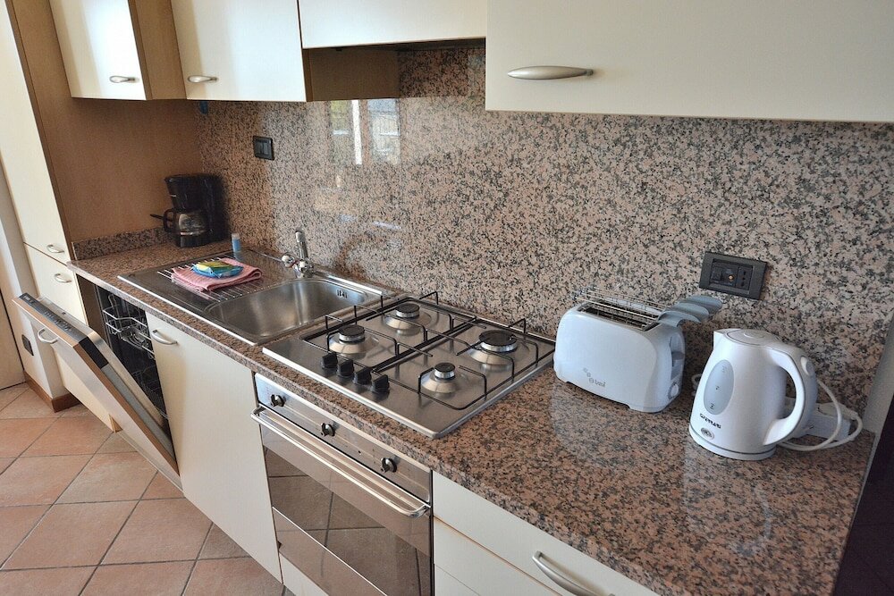 Фото Apartment Montegolo Four With Pool And Lake View