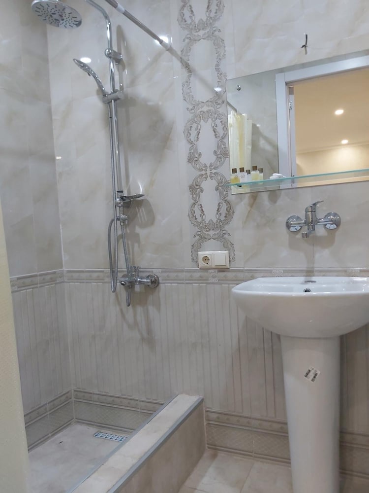 Фото Tbilisi Center Hotel