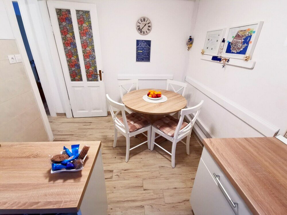 Фото Old Town Apartment Theo