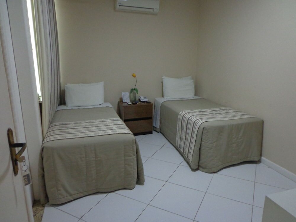 Фото Serra Plaza Hotel