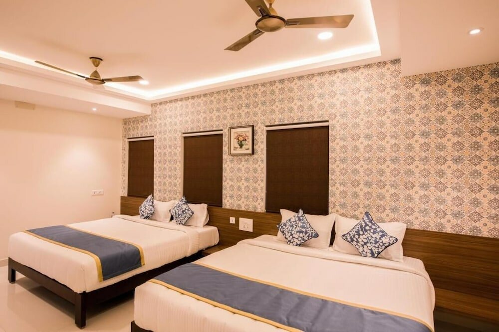 Фото Hotel Sma Grand Inn