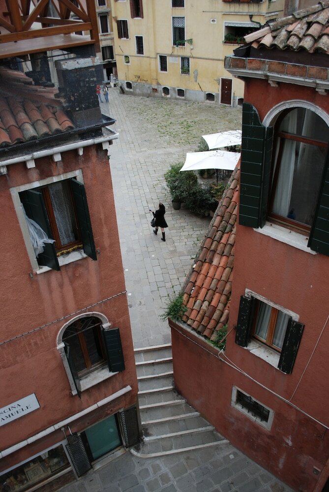Фото Fenice Apartments in Venice