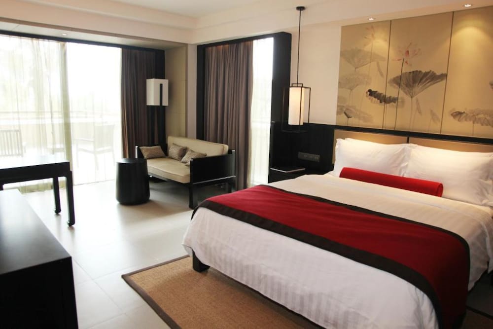 Фото Pullman Oceanview Sanya Bay Resort & SPA