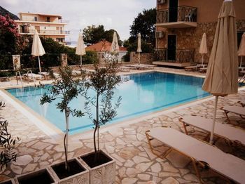 Фото Petros Studios