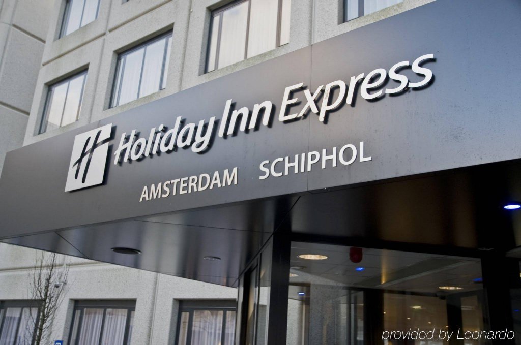 Фото Holiday Inn Express Amsterdam - Schiphol, an Ihg Hotel