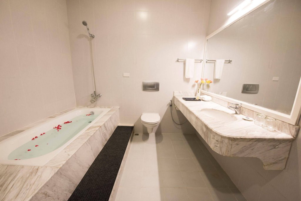 Фото Hoa Binh Hotel