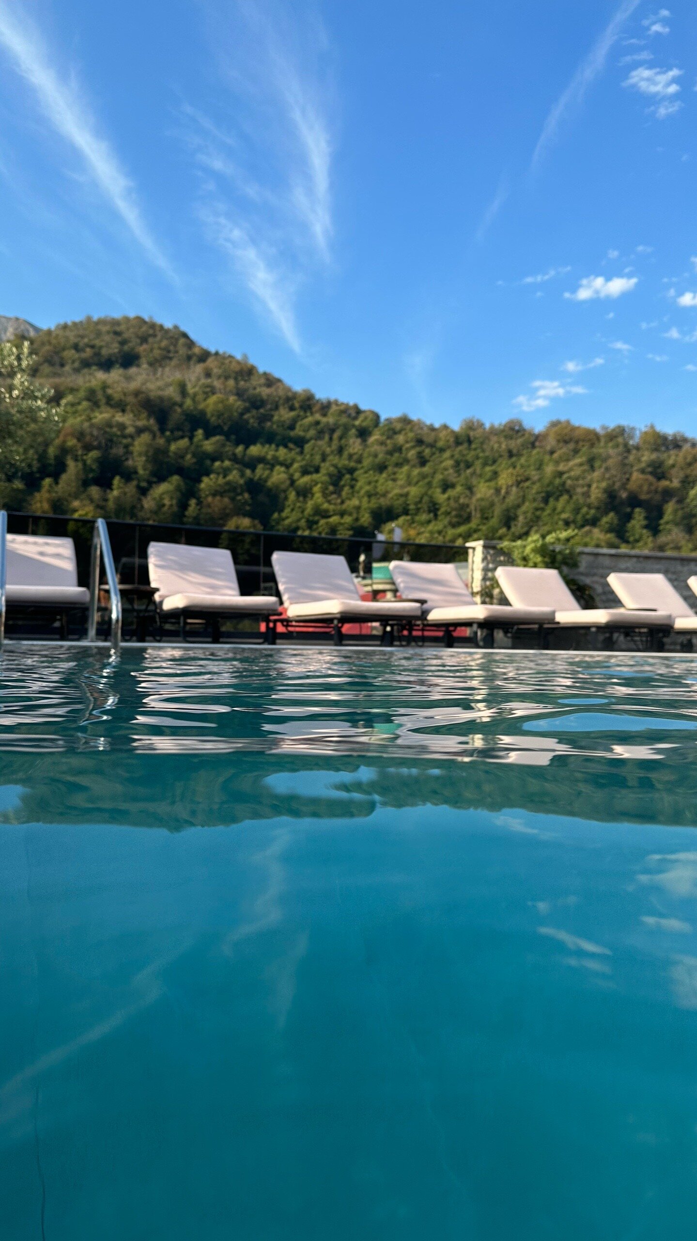 Фото Country Hills Resort