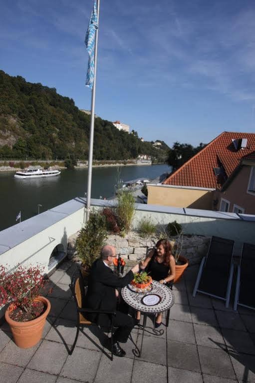 Фото Hotel Passauer Wolf