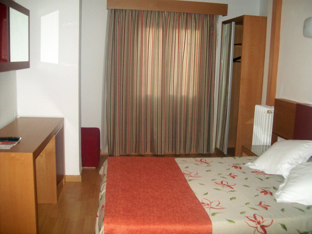 Фото Hotel Amic Colon