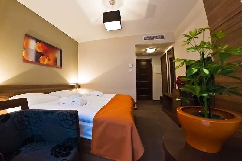 Фото Oliva Hotel & Restaurant