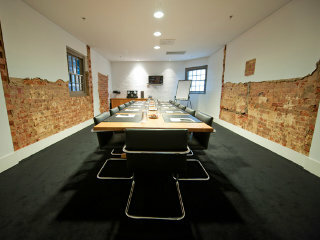 Фото Peppers Gallery Hotel Canberra