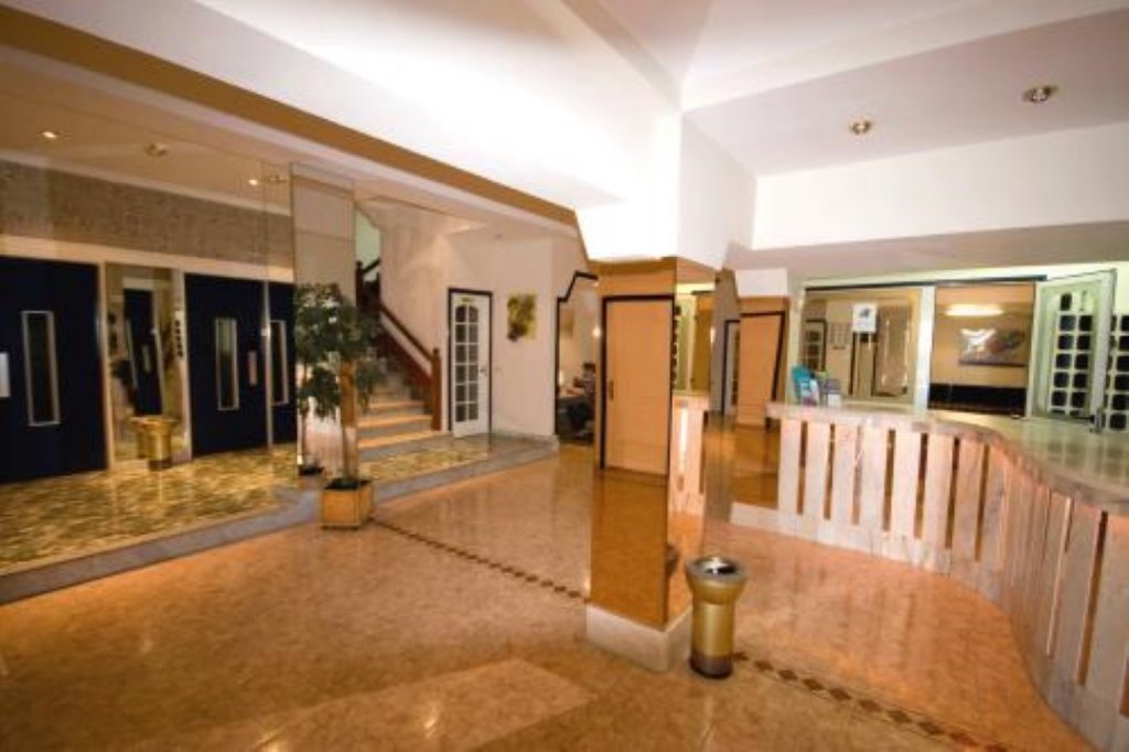 Фото Apartamentos Catalina Park